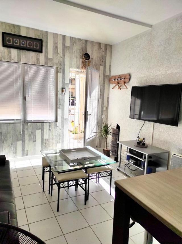 Appartement T2 Au Port De Canet-En-Roussillon - Proche De La Plage Et De L'Aquarium Oniria Экстерьер фото